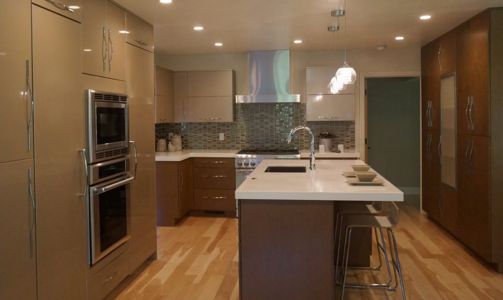 Kitchencraft Summit Door Wired Bronze High Gloss and Tuscan Wood Veneer